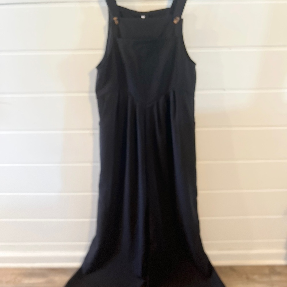 🖤 Wide-Leg Black Jumpsuit – Adjustable Straps, Flowy Comfy One-Piece 🖤